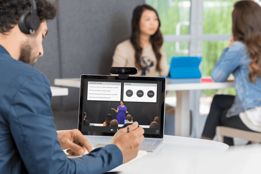 High Resolution PNG Distance Learning Brio And Zone Wireless Plus